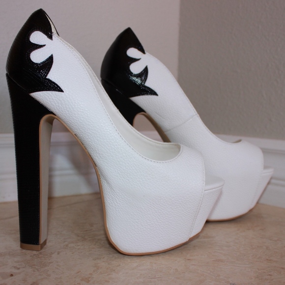 Black & White Peep Toe Heels - Picture 1 of 7